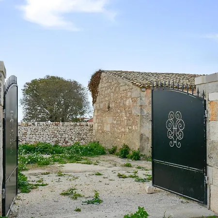 3 Bedroom Amazing In Ferienhaus