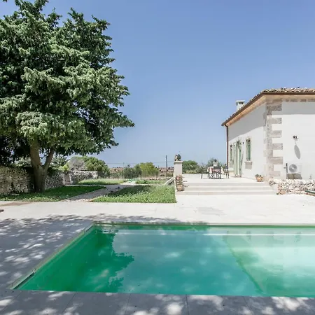 3 Bedroom Amazing In Ferienhaus